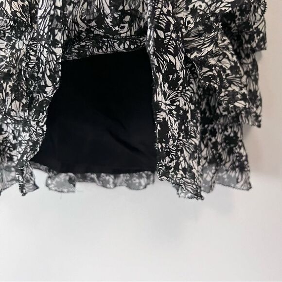 Ann Taylor Petites Silk Floral Ruffle Tier Skirt Size 6P - Picture 4 of 6